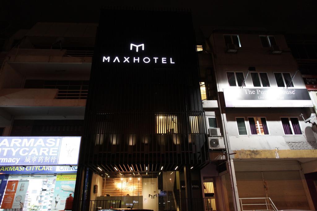 Max Hotel Subang Jaya Exterior foto