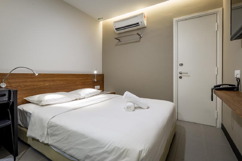 Max Hotel Subang Jaya Exterior foto
